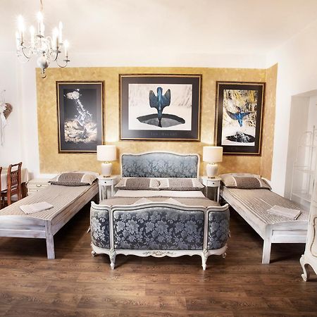 Lichtenstein Lva Apartman Břeclav Εξωτερικό φωτογραφία