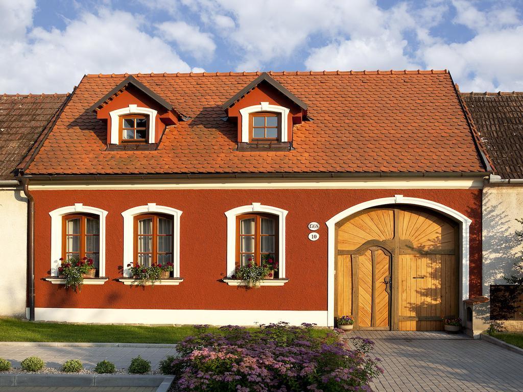 Lichtenstein Lva Apartman Břeclav Εξωτερικό φωτογραφία